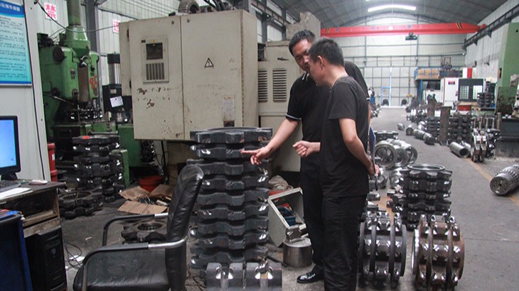 蔣經理親自來雙志機械后，當即下訂單