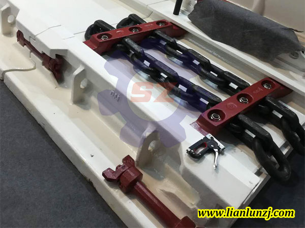 天降暴雨！<i style='color:red'>溜子刮板</i>機(jī)配件正常出庫