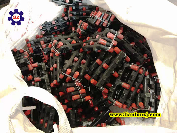 刮板機e型螺栓發貨